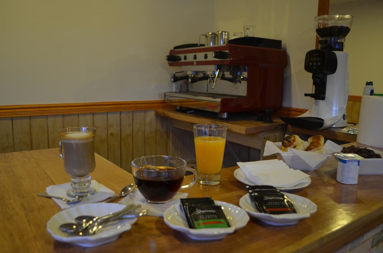 Hostal Camino De Santiago Puerto Natales Extérieur photo